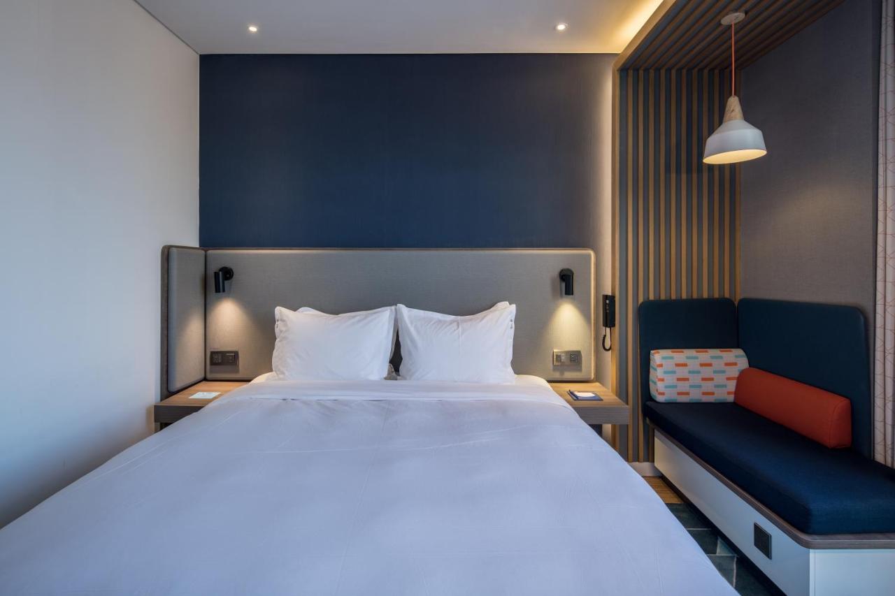 Holiday Inn Express Haining City Center, An Ihg Hotel Exterior foto