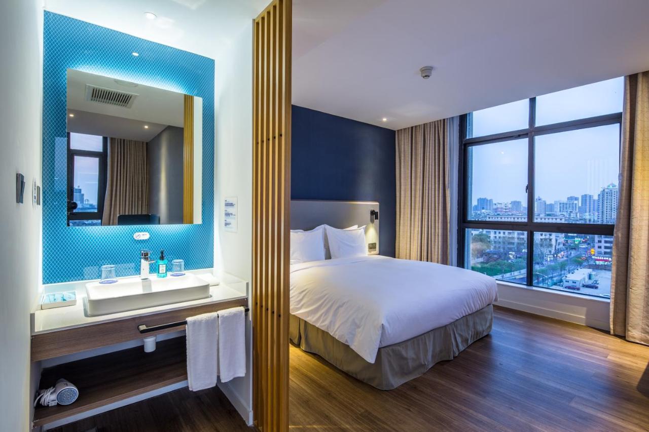 Holiday Inn Express Haining City Center, An Ihg Hotel Exterior foto